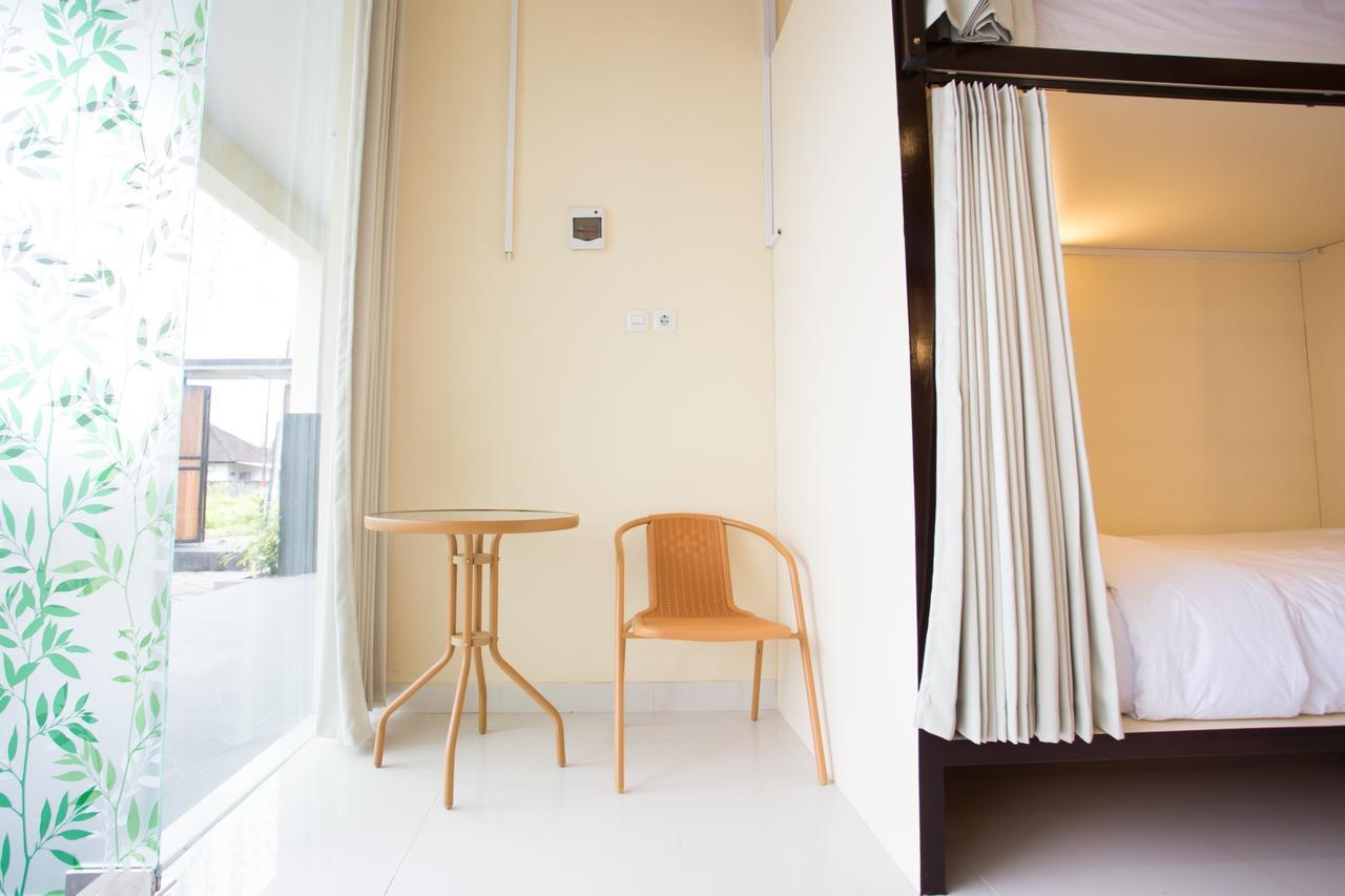 V Canggu Dormitory Eksteriør billede