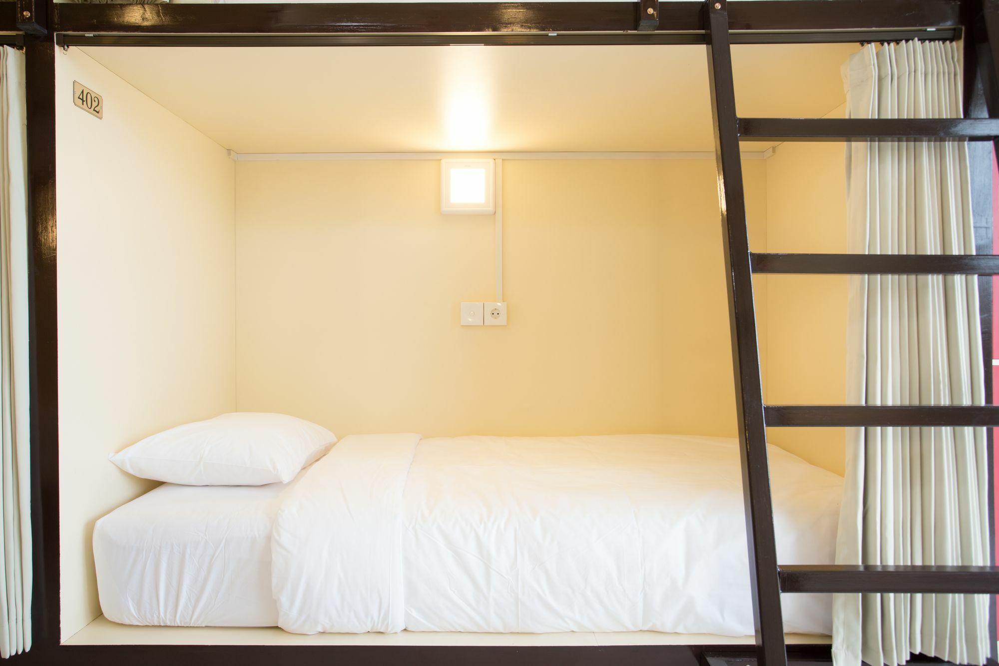 V Canggu Dormitory Eksteriør billede
